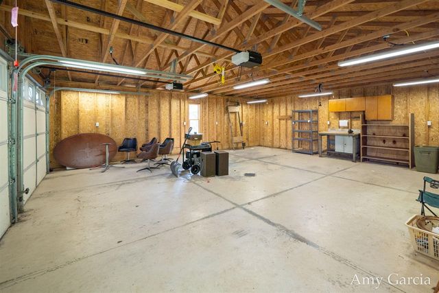 3530 11 Mile Road, Rockford, MI 49341