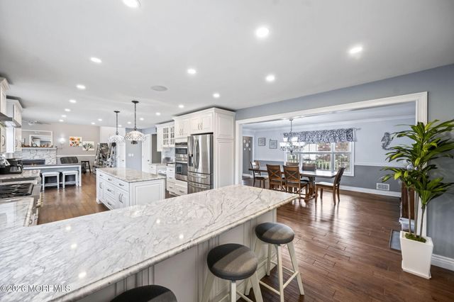 30 Kentucky Drive, Hazlet, NJ 07730