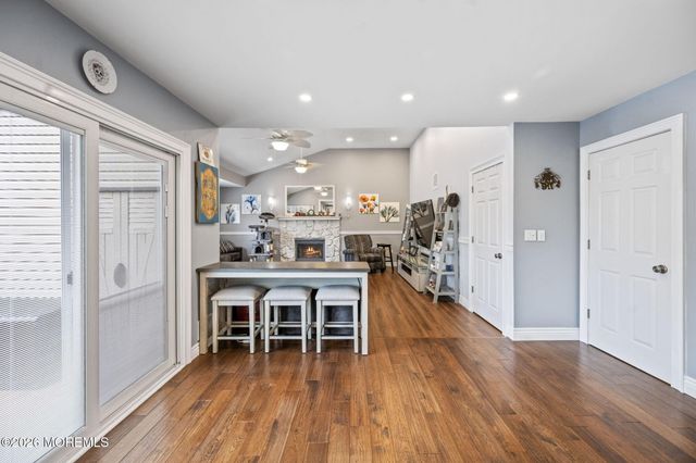 30 Kentucky Drive, Hazlet, NJ 07730