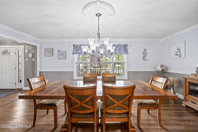 30 Kentucky Drive, Hazlet, NJ 07730
