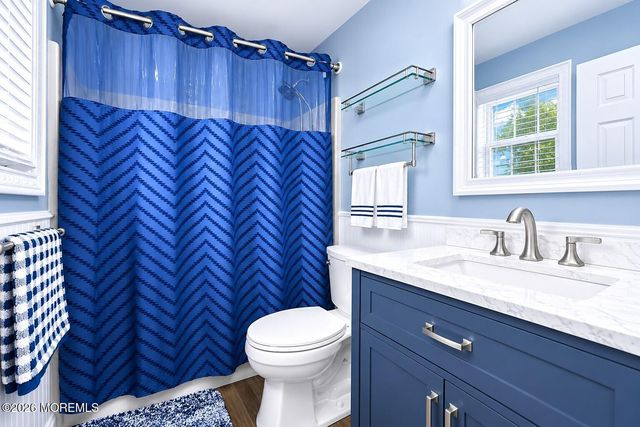 30 Kentucky Drive, Hazlet, NJ 07730