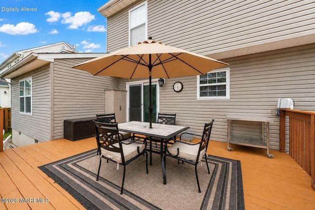 30 Kentucky Drive, Hazlet, NJ 07730