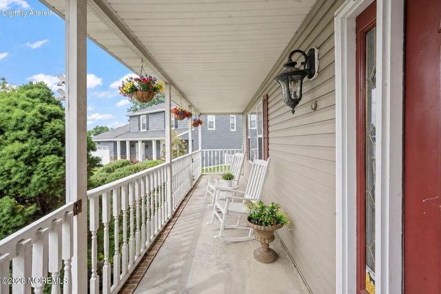 30 Kentucky Drive, Hazlet, NJ 07730