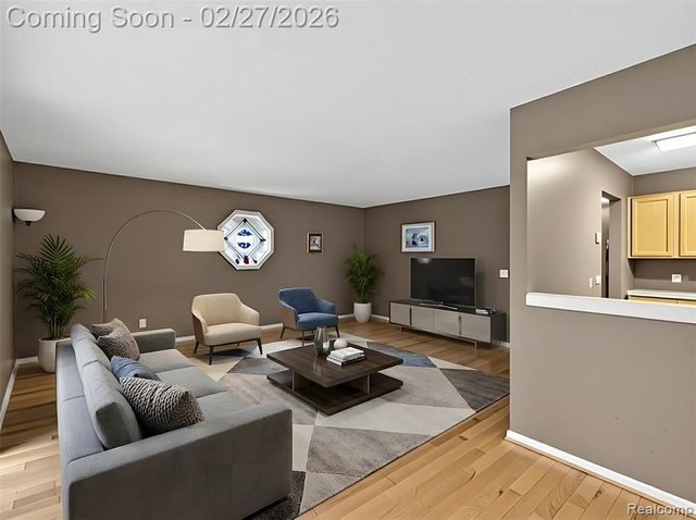 35652 Castlewood Court, Westland, MI 48185