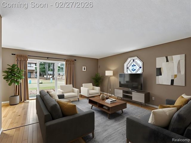 35652 Castlewood Court, Westland, MI 48185