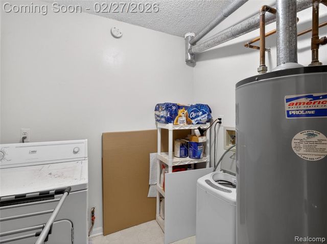 35652 Castlewood Court, Westland, MI 48185