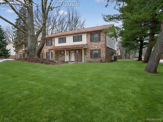 35652 Castlewood Court, Westland, MI 48185