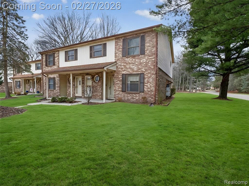 35652 Castlewood Court, Westland, MI 48185