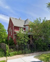 5832 W West End Avenue, Chicago, IL 60644