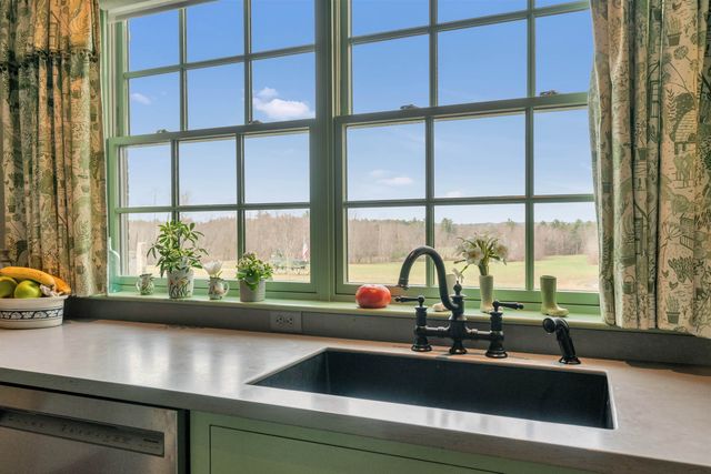 151 Dover Point Road, Dover, NH 03820