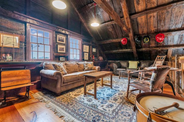151 Dover Point Road, Dover, NH 03820