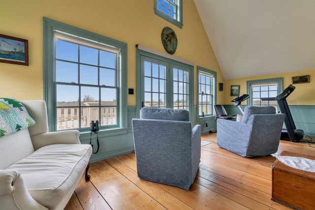 151 Dover Point Road, Dover, NH 03820