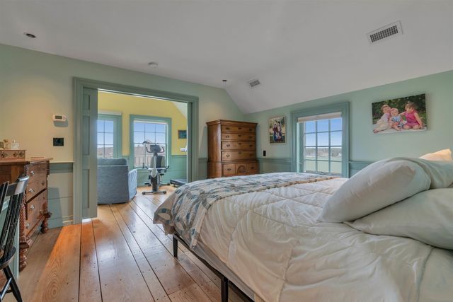151 Dover Point Road, Dover, NH 03820