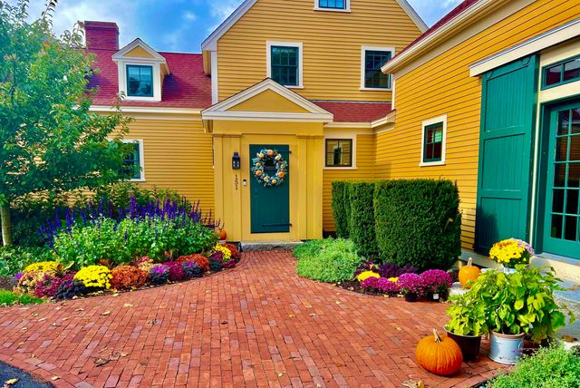 151 Dover Point Road, Dover, NH 03820