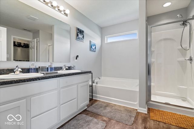 1933 Jessica Court, Indianapolis, IN 46239