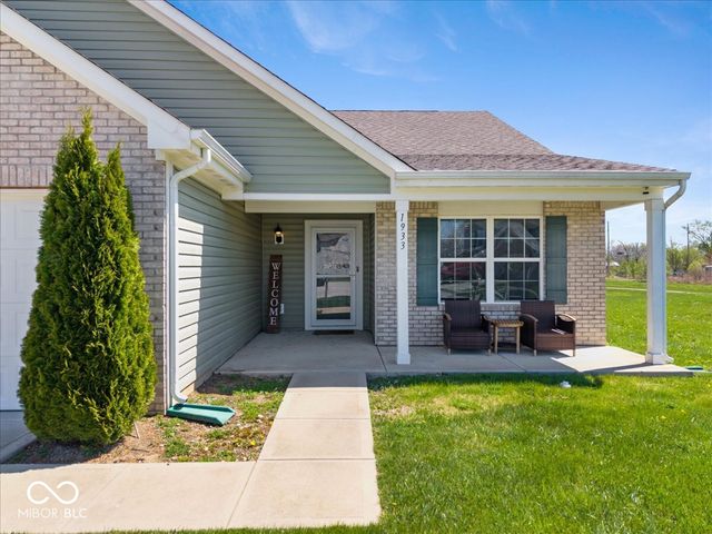 1933 Jessica Court, Indianapolis, IN 46239