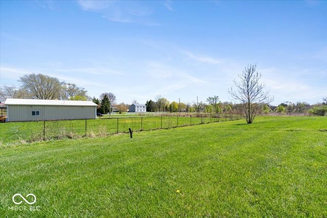 1933 Jessica Court, Indianapolis, IN 46239