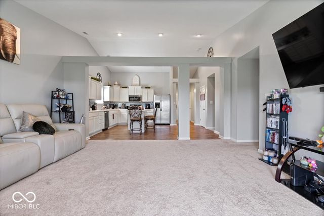 1933 Jessica Court, Indianapolis, IN 46239