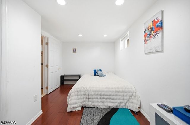 13 George St 2X, Fair Lawn Boro, NJ 07410