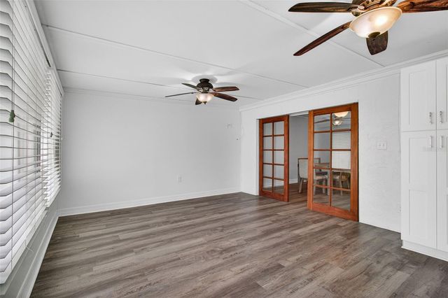 6660 CAPE HATTERAS WAY NE 2, St Petersburg, FL 33702