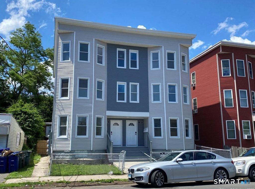 220 Maplewood Avenue 1, Bridgeport, CT 06605