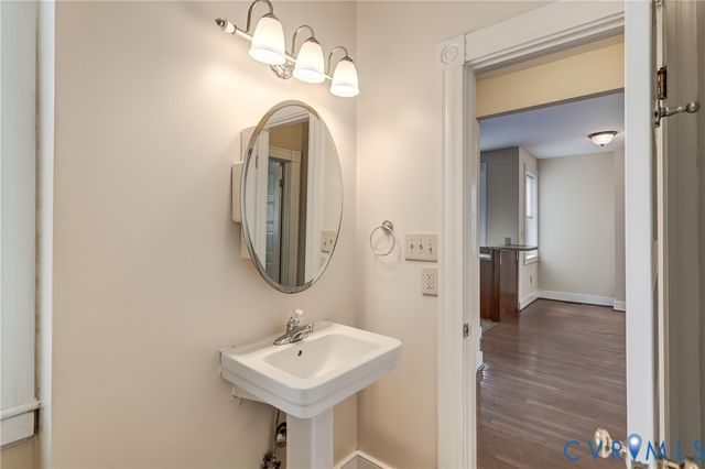 613 Price St, Richmond, VA 23220