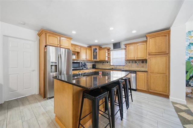 6292 109TH AVENUE N, Pinellas Park, FL 33782