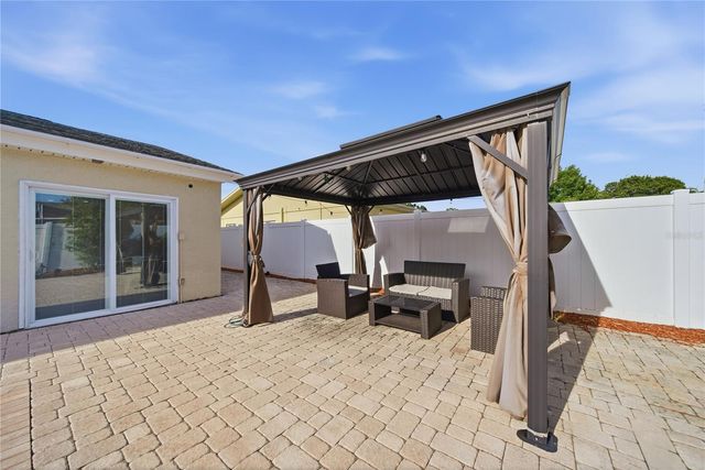 6292 109TH AVENUE N, Pinellas Park, FL 33782