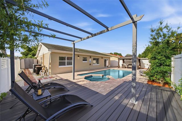 6292 109TH AVENUE N, Pinellas Park, FL 33782