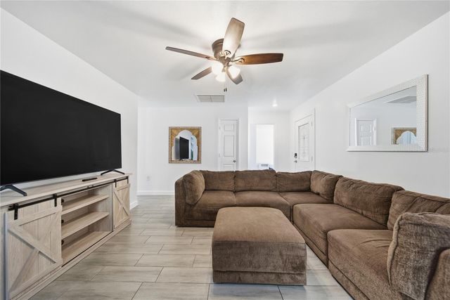 6292 109TH AVENUE N, Pinellas Park, FL 33782