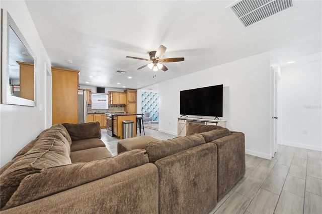 6292 109TH AVENUE N, Pinellas Park, FL 33782