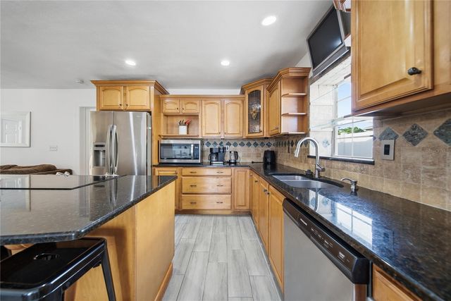6292 109TH AVENUE N, Pinellas Park, FL 33782