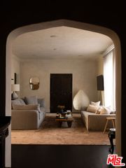 1424 N Crescent Heights Boulevard 34, West Hollywood, CA 90046