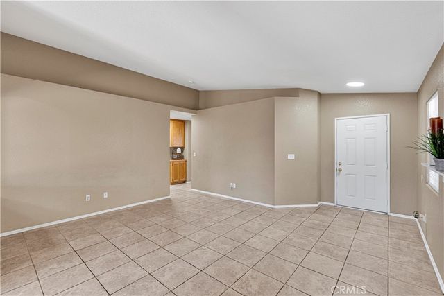 16998 Lido Circle, Victorville, CA 92395