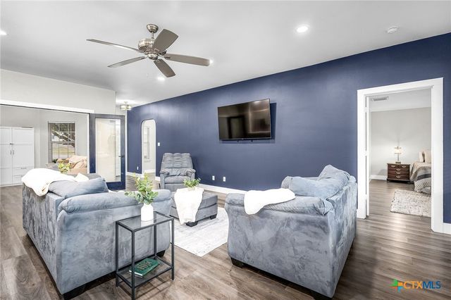 1616 Sunnycrest Circle, New Braunfels, TX 78130