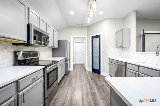 1616 Sunnycrest Circle, New Braunfels, TX 78130