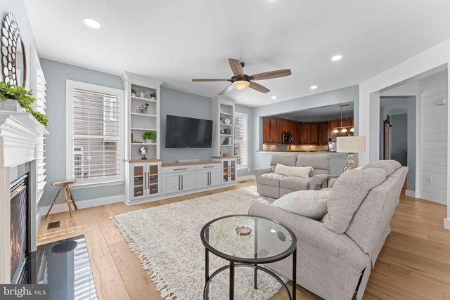 43344 MARKHAM PL, Ashburn, VA 20147