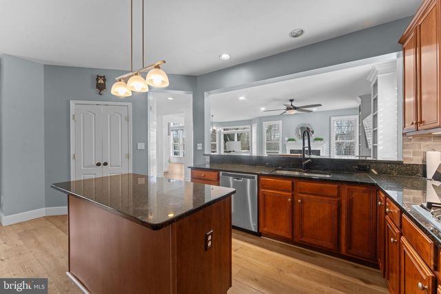 43344 MARKHAM PL, Ashburn, VA 20147