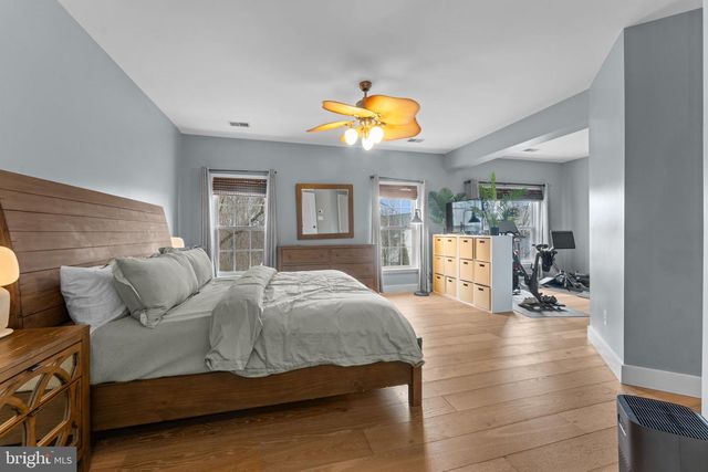 43344 MARKHAM PL, Ashburn, VA 20147