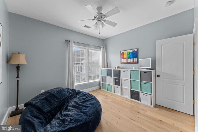 43344 MARKHAM PL, Ashburn, VA 20147