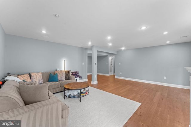 43344 MARKHAM PL, Ashburn, VA 20147