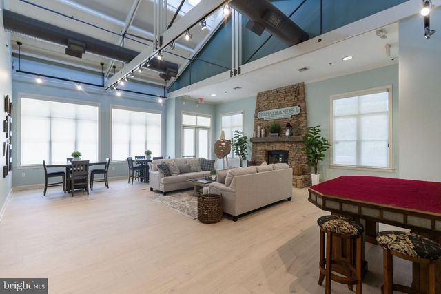 43344 MARKHAM PL, Ashburn, VA 20147