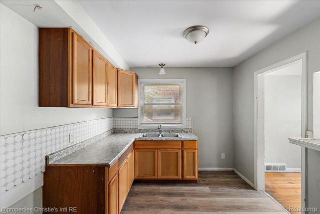 14073 Collingham Drive, Detroit, MI 48205