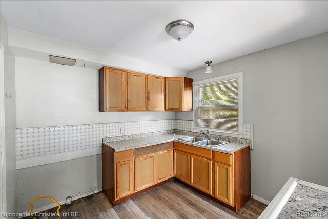 14073 Collingham Drive, Detroit, MI 48205