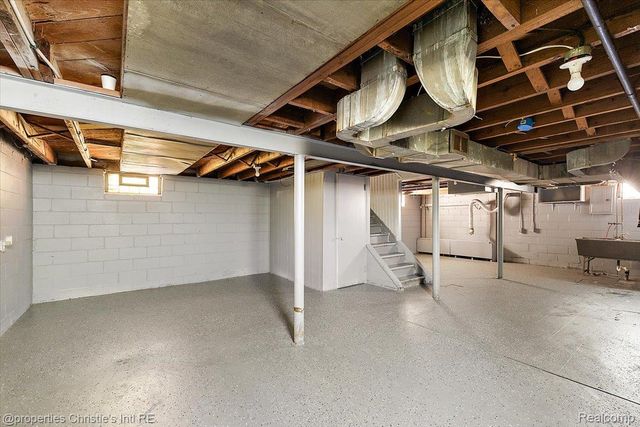 14073 Collingham Drive, Detroit, MI 48205