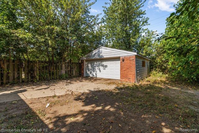 14073 Collingham Drive, Detroit, MI 48205