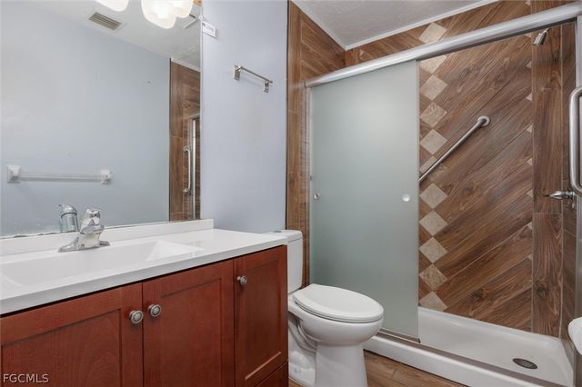 9303 Lennex LN, Fort Myers, FL 33919