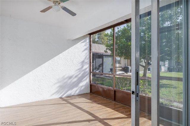 9303 Lennex LN, Fort Myers, FL 33919