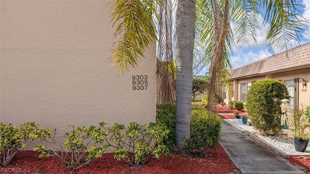 9303 Lennex LN, Fort Myers, FL 33919