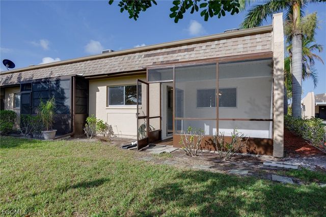 9303 Lennex LN, Fort Myers, FL 33919